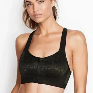 Victoria’s Secret Incredible Knockout Ultra Max Front Close Sports  Bra 34D